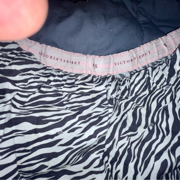 VS Bed Shorts!! Flirty and Adorable On!Limited Edition Line - Picture 4 of 4